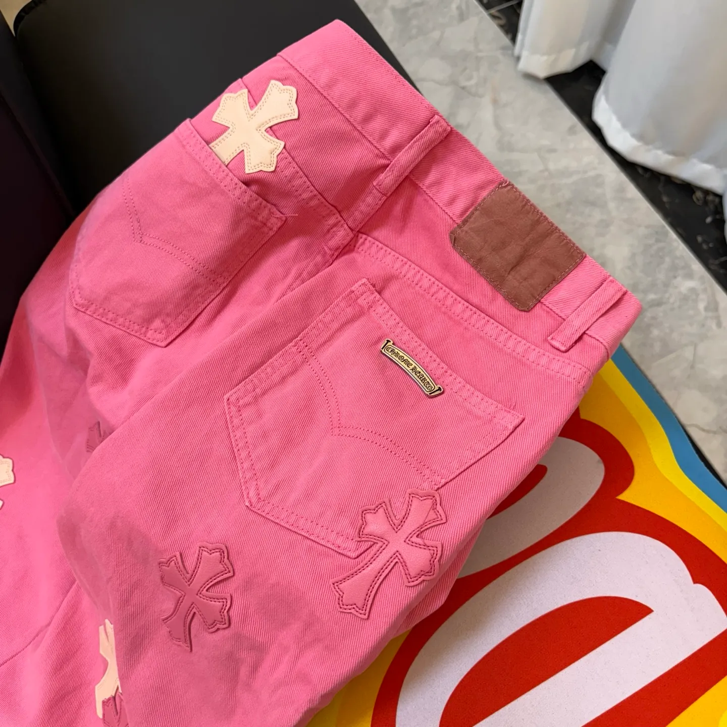 P300 Style number: D343 Chrome Hearts CH gram limited pink leather jeans Color: rose pink Size: S M L